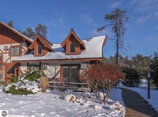 7765-426 427 Washtenaw Dr, Thompsonville, MI 49683