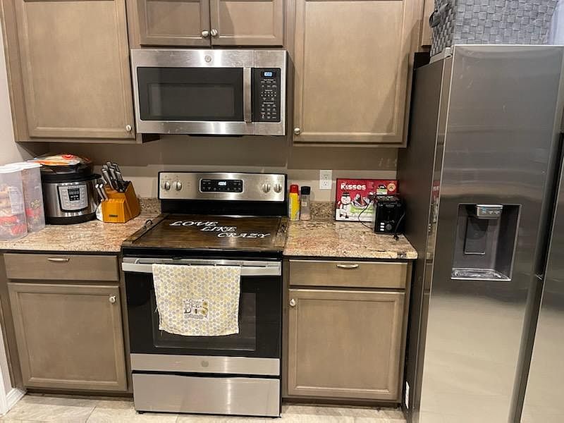 2nd image of 2607 Harrod Ave
