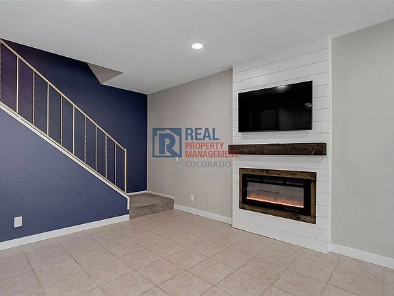 4th image of 3355 S Flower St Unit 166