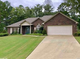 153 Ridgeway Pl, Hot Springs, AR 71901