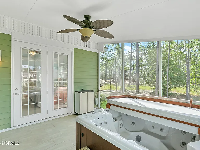 2746 Oak Forest Dr — Photo 45