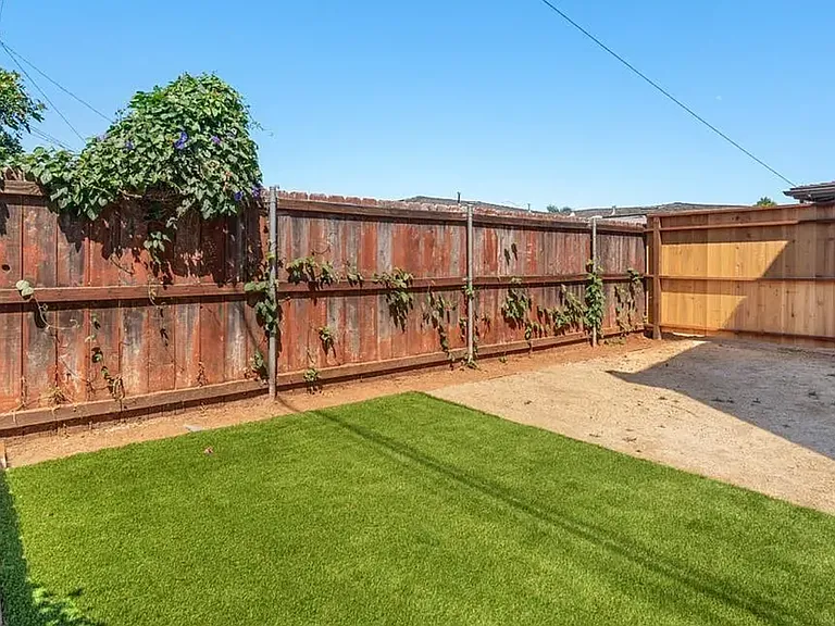 1138 Atwater St — Photo 13