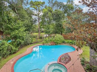 907 Remington Ct, Friendswood, TX 77546