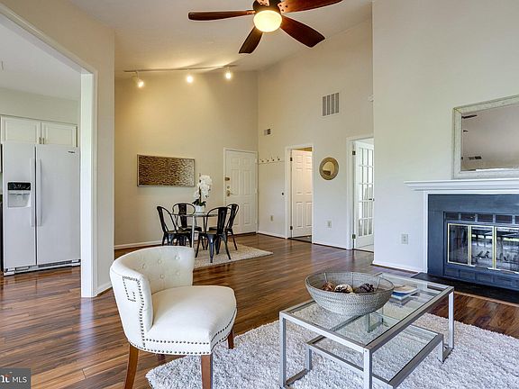 3rd image of 7594 Lakeside Village Dr APT D