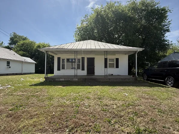 21 Doolittle St, Danville, VA 24541