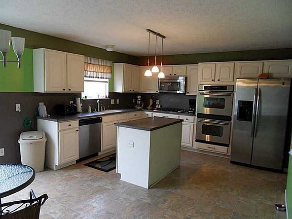 4th image of 6814 W Moeller Cir