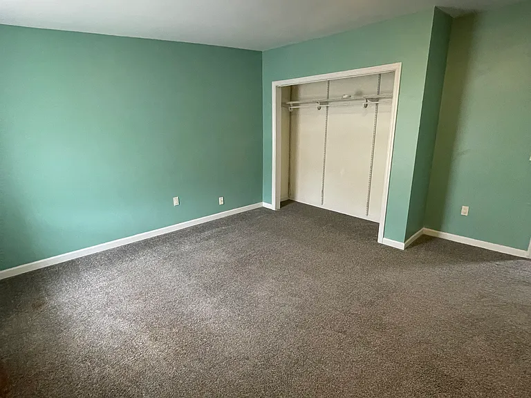 249 Warren St #8 — Photo 7