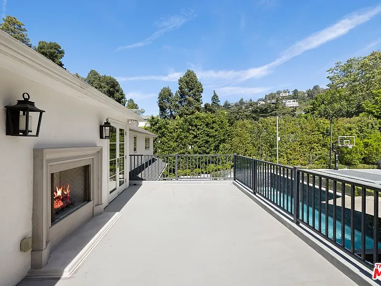 1214 Coldwater Canyon Dr — Photo 20