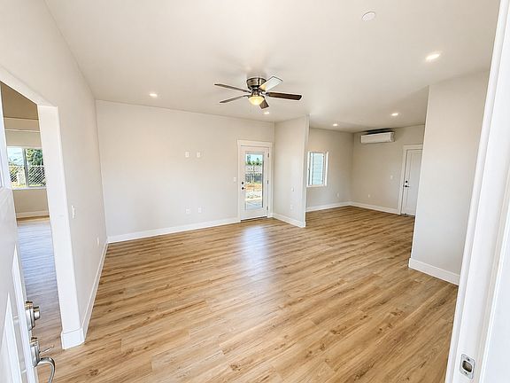 4th image of 5616 Jewell Rd #B