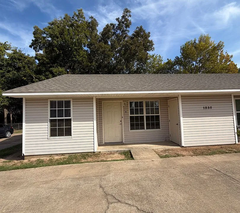 1335 Brazil Ave