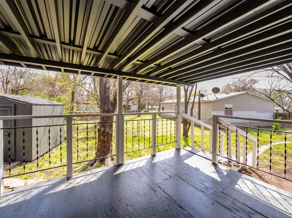 318 Spring Valley St, Gun Barrel City, TX 75156