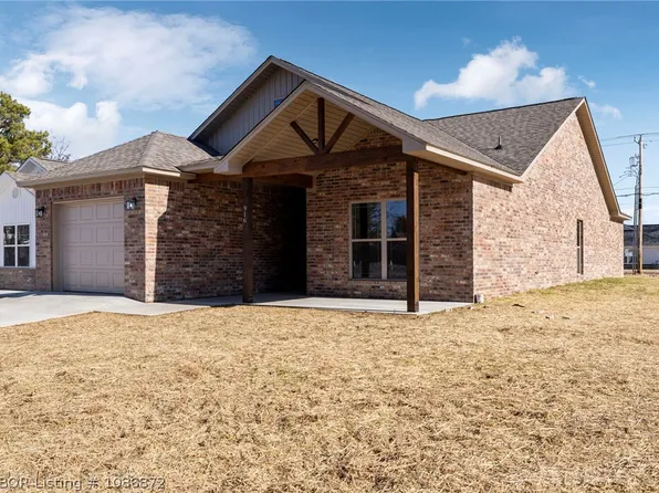 916 N 13th St, Fort Smith, AR 72901