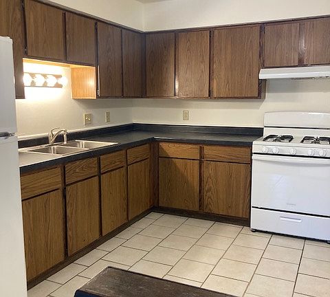 3rd image of 8962 N 97th St #201