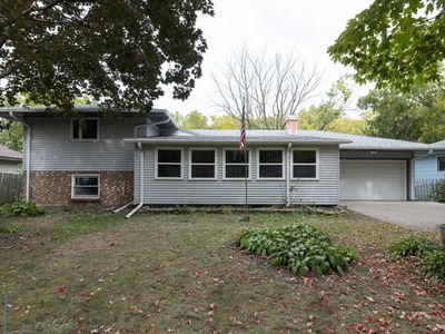 2421 1st Ave E, North Saint Paul, MN, 55109