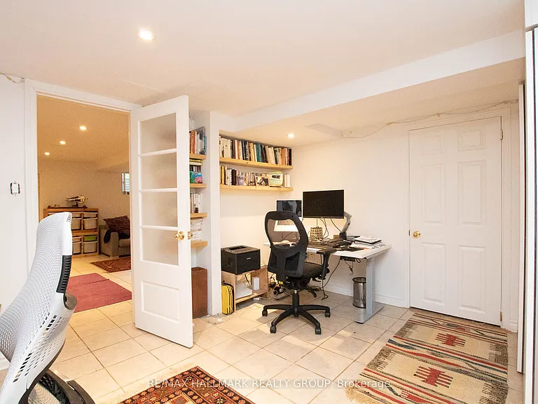 42 Glengarry Rd — Photo 31