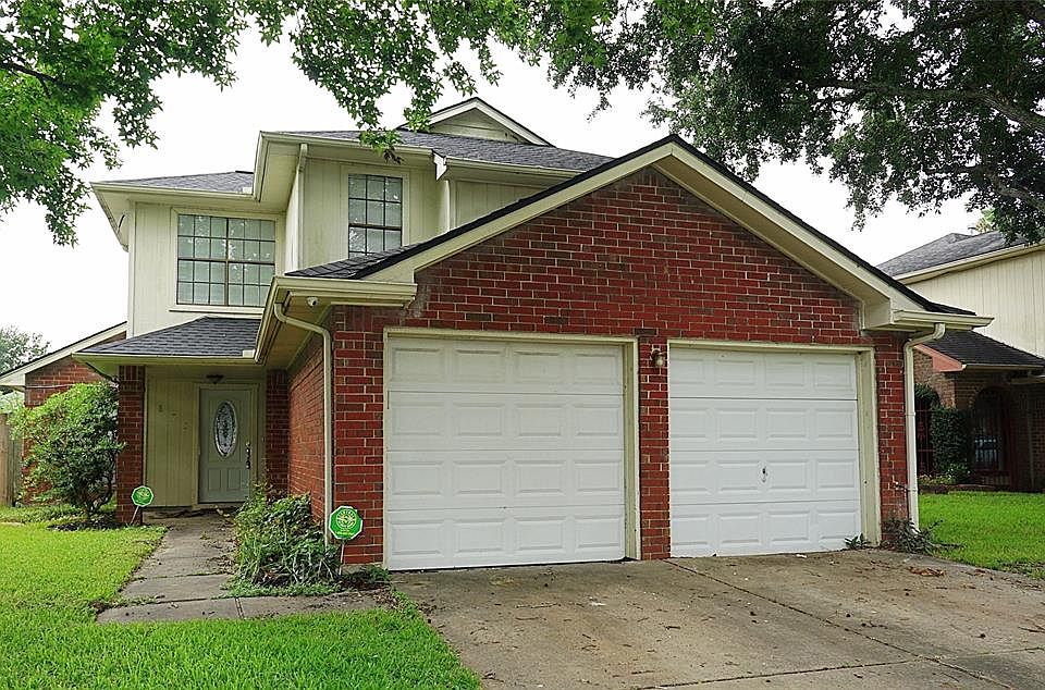 1st image of 623 Foxglove Dr
