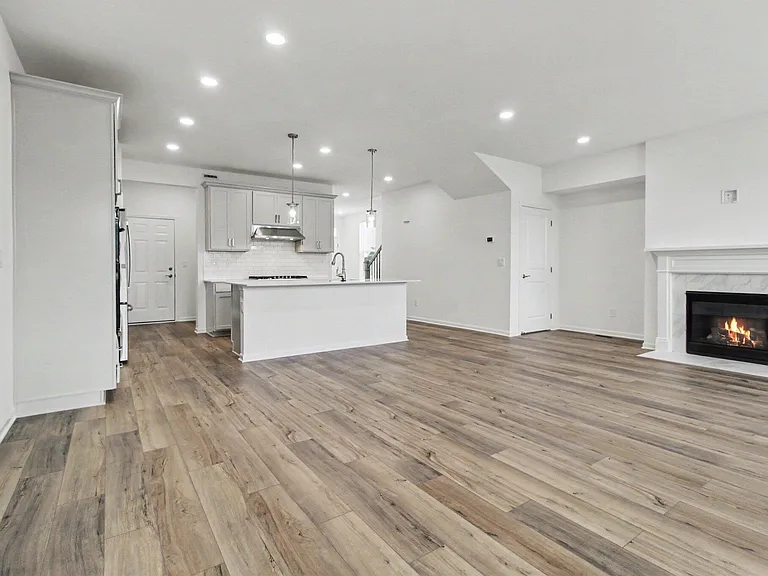 5660 Corgi Dr — Photo 7