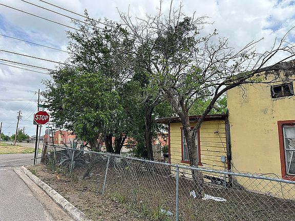 5th image of 609 N Holland Ave