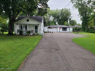 6907 Greenwood Rd, Louisville, KY 40258