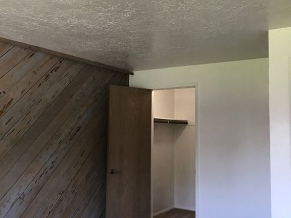 3rd image of 760 Washington St N APT 4