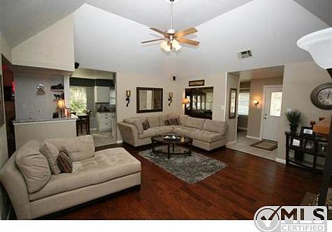 2nd image of 5 Kean Cir