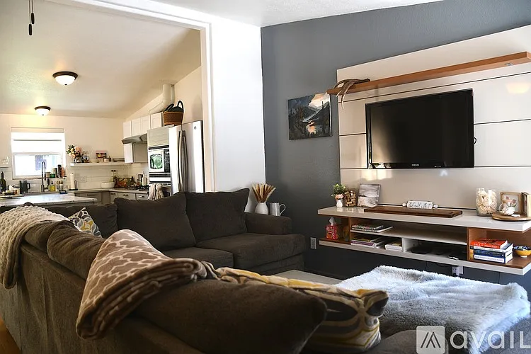 150 S Golden Dr — Photo 3