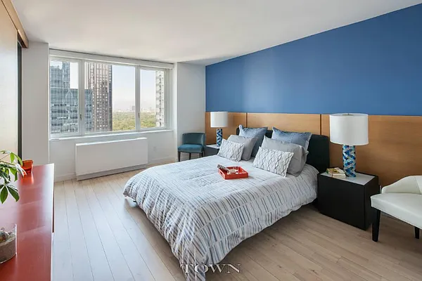 Rented by Town Residential | media 3