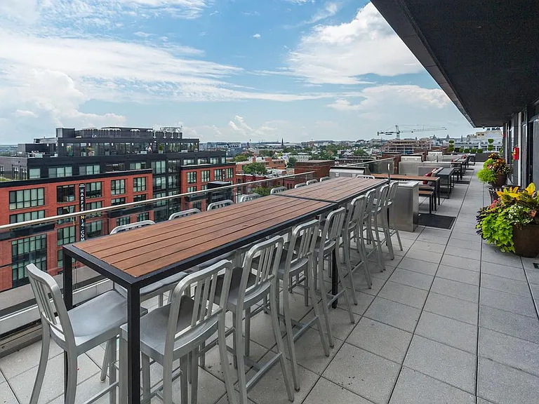 Rooftop Lounge