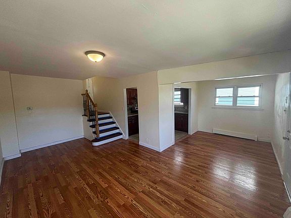 3rd image of 6950 Burchell Ave Floor 1