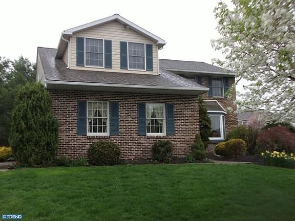 2nd image of 13 Jana Cir