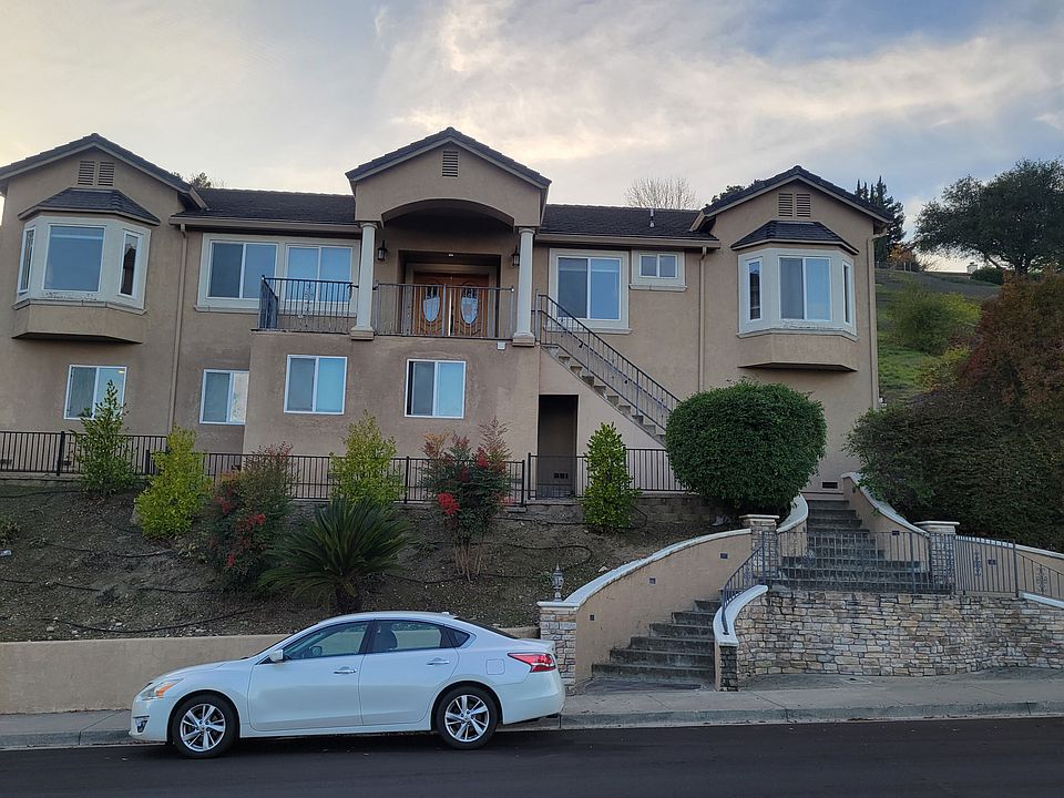 1st image of 7940 Creekside Dr