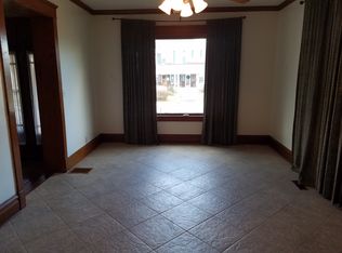 400 E Franklin St, Winchester, IN 47394