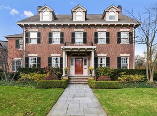 333 Sunset Rd, Winnetka, IL 60093