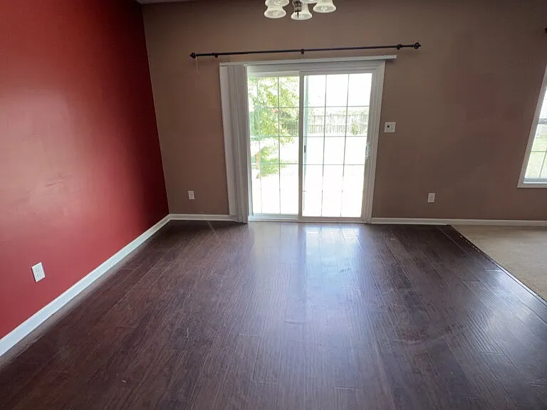 111 Cavalier Dr — Photo 12