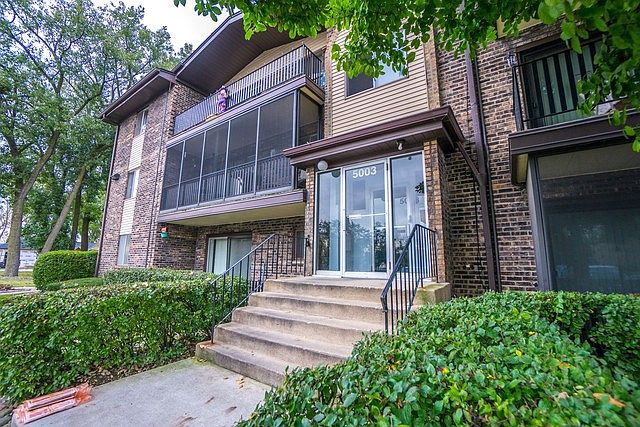 1st image of 5003 W 135th St #8