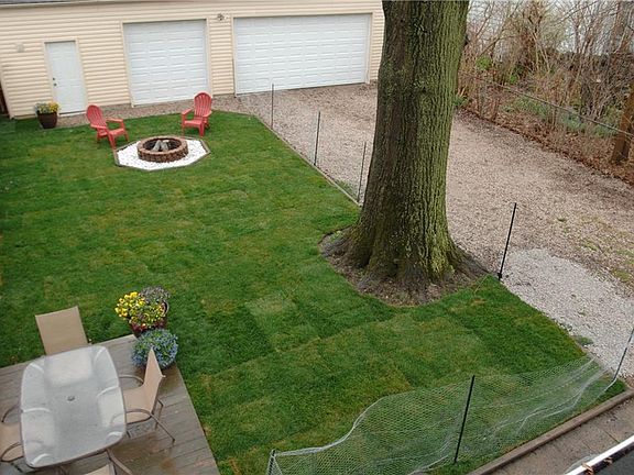 3rd image of 2239 Eldred Ave