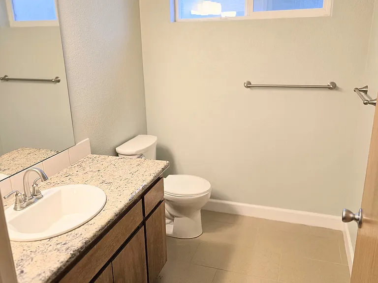 322 Lorraine Ave #A — Photo 12