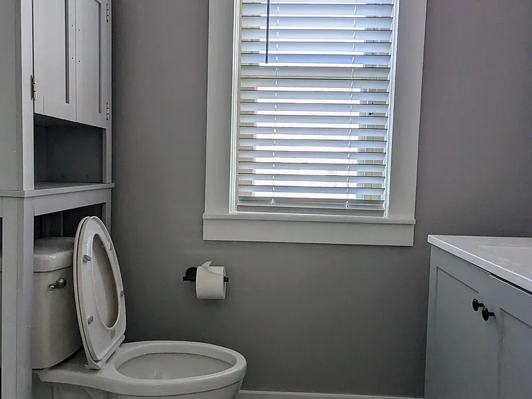 382 Wyandotte Ave — Photo 11