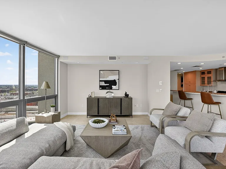 1 Miranova Pl #1840 — Photo 27