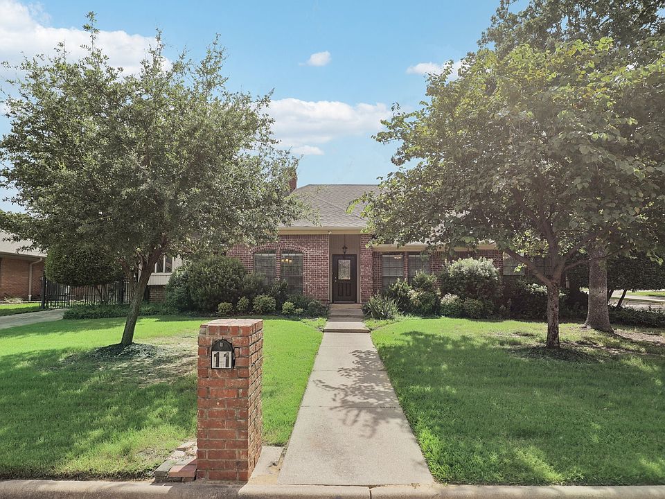 1st image of 11 Valley Wood Ct