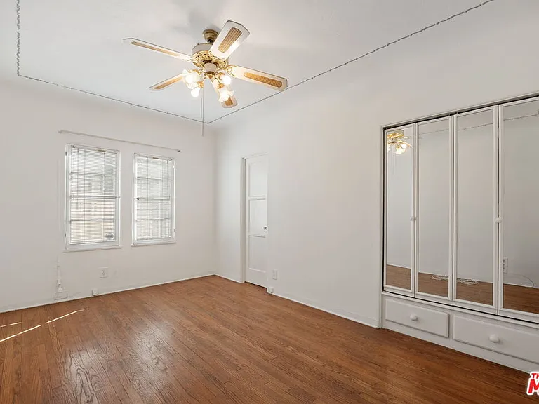 436 S Rexford Dr — Photo 11