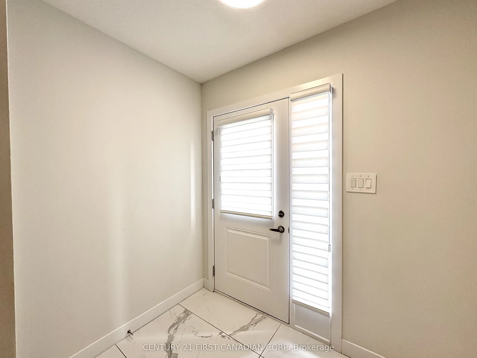 4 bed, $2,900 — Photo 3