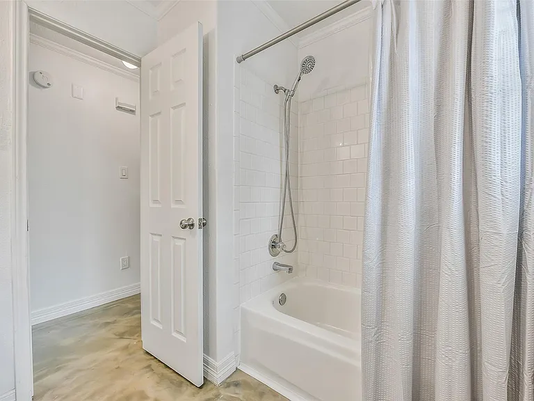 515 Valley Dr — Photo 21