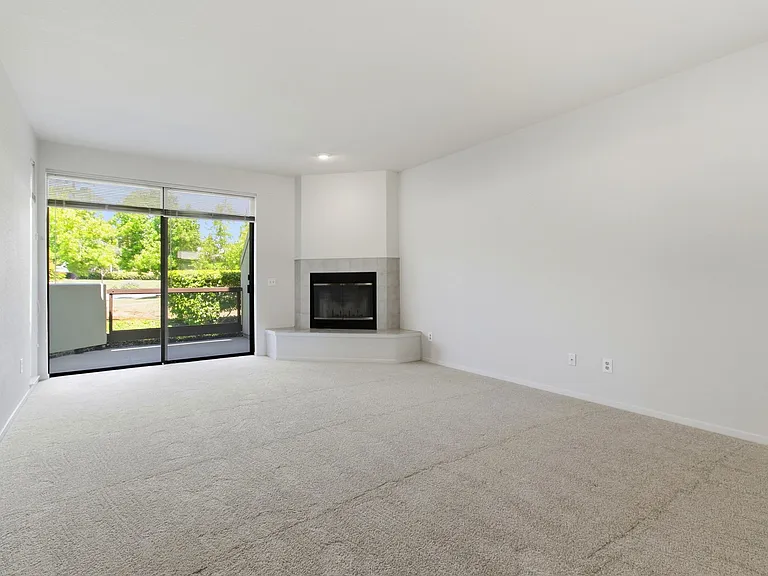 101 Shorebird Cir — Photo 5