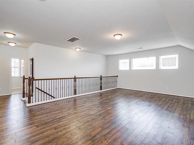 28666 Pleasant Forest Dr — Photo 42