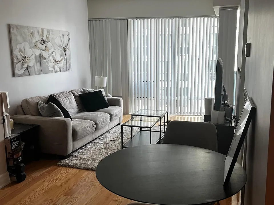 8 The Esplanade #2701