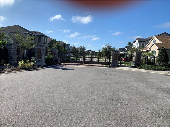 3rd image of 13803 Fairway Bunker Dr