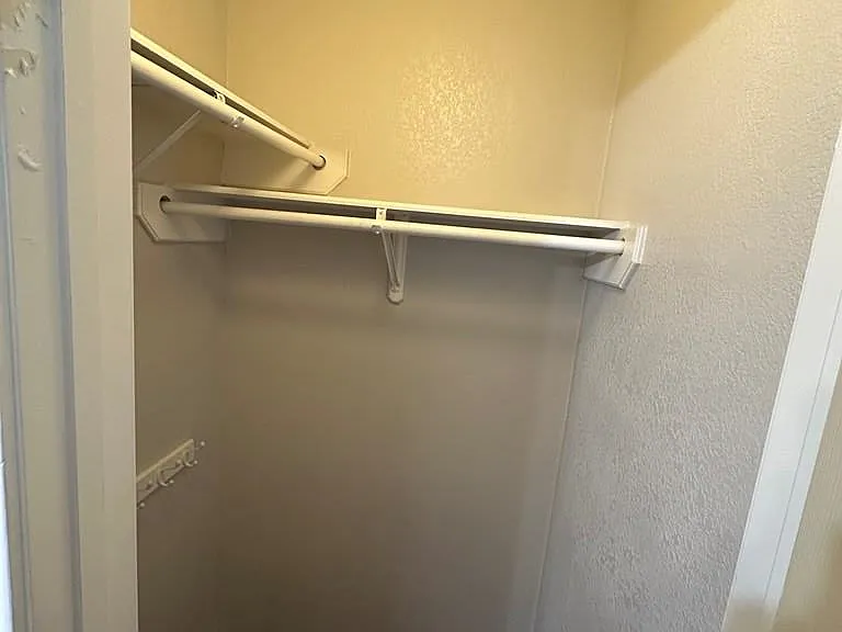 113 Park Ln E — Photo 13