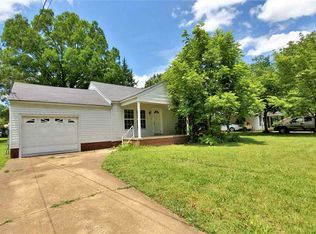 505 Chester Levee Rd, Jackson, TN 38301