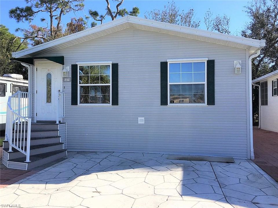 1st image of 27 Bass Ln #27
